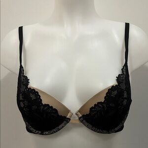 Calvin Klein chic Black and Tan Lace Bra like new size 32C